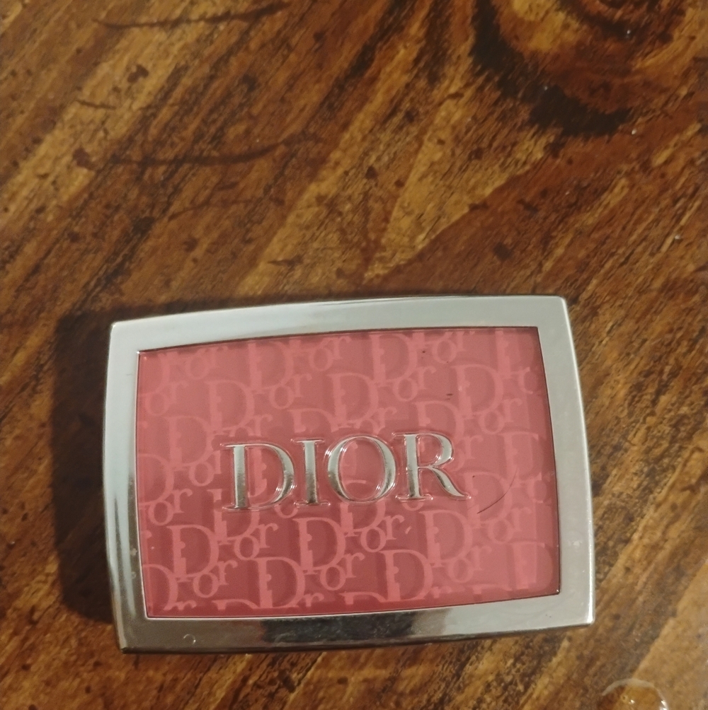 NWOT Dior Pink Rosy Glow Blush Makeup Compact
